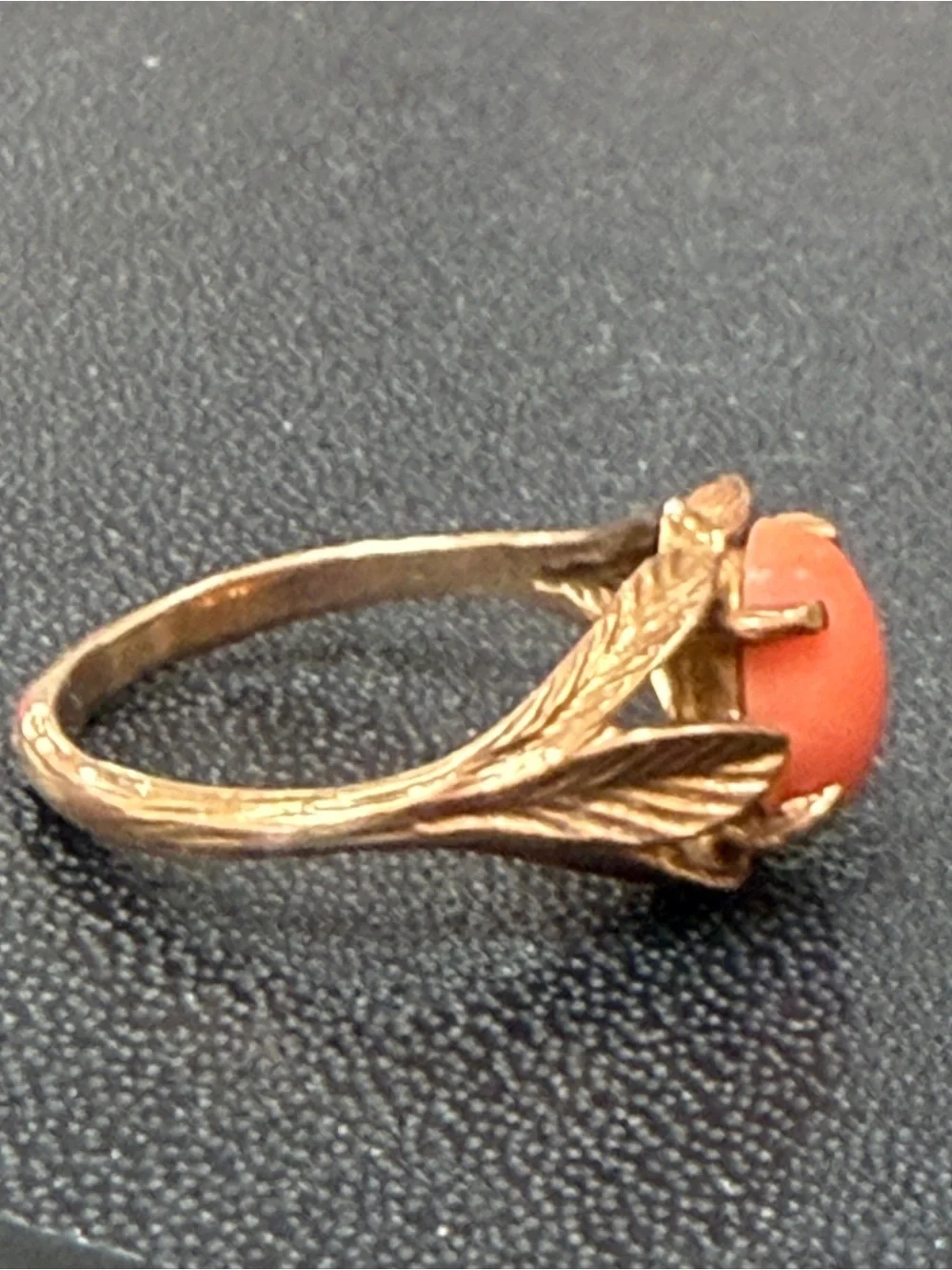 Vintage 10k salmon orange coral leaf ring